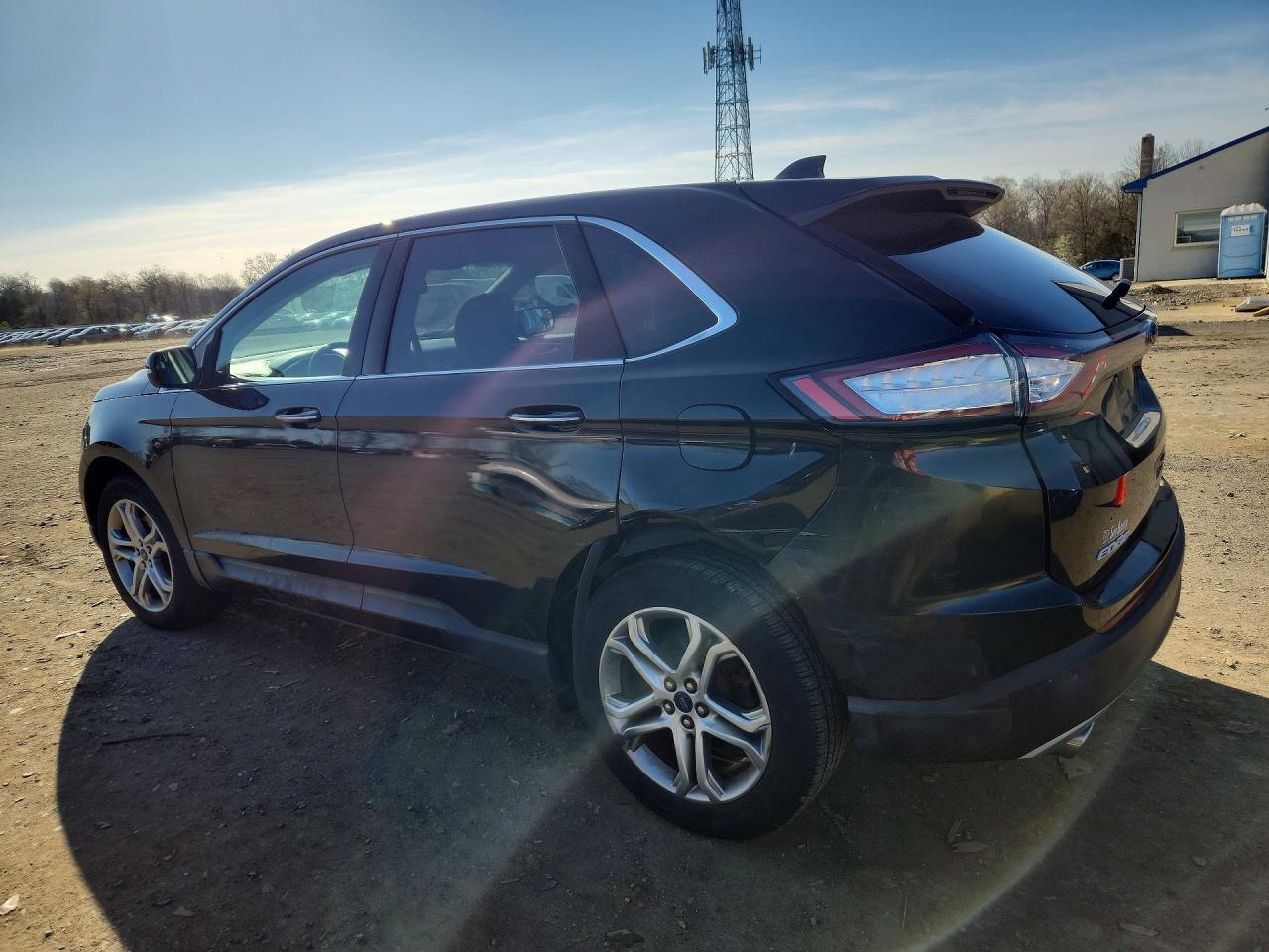 2015 Ford Edge Titanium - Фото 2