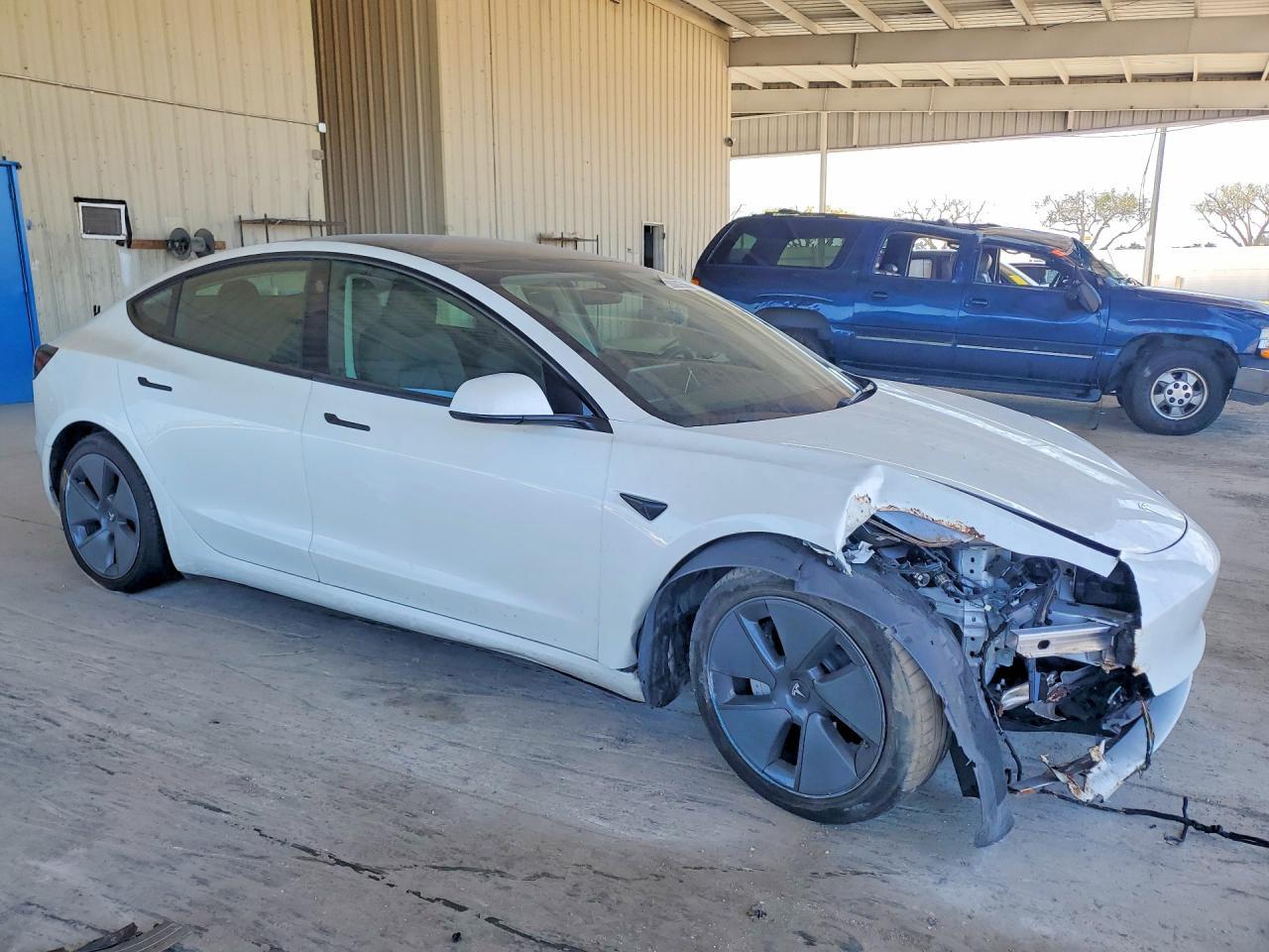 2021 Tesla Model 3 - Image 4
