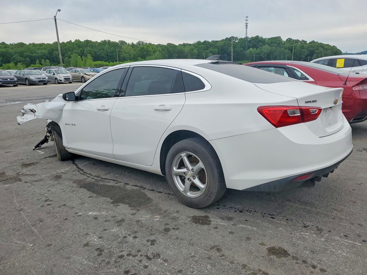 2018 Chevrolet Malibu Ls - Фото 2