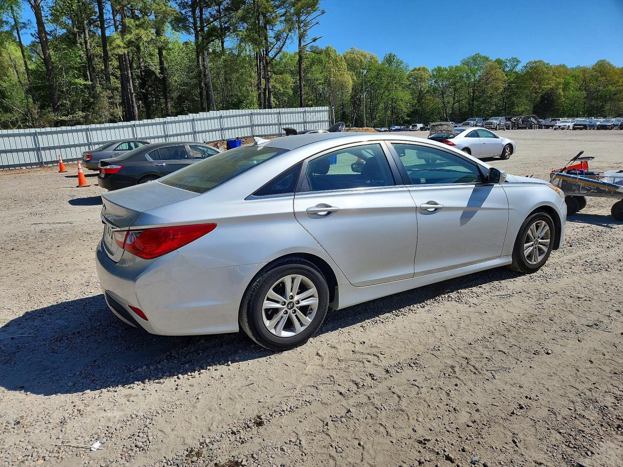 2014 Hyundai Sonata Gls - Фото 3