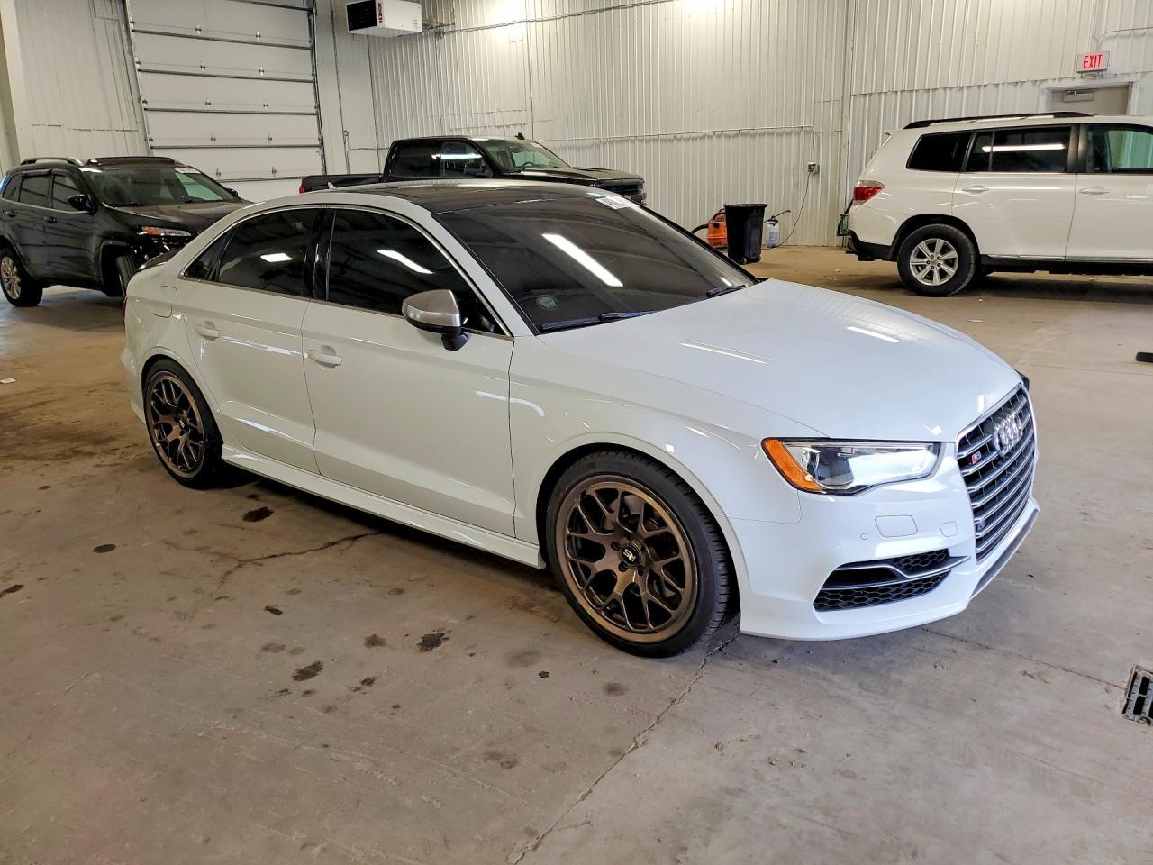 2016 Audi S3 Premium Plus - Фото 4
