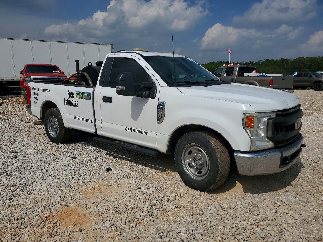 2022 Ford F250 Super Duty - Image 4