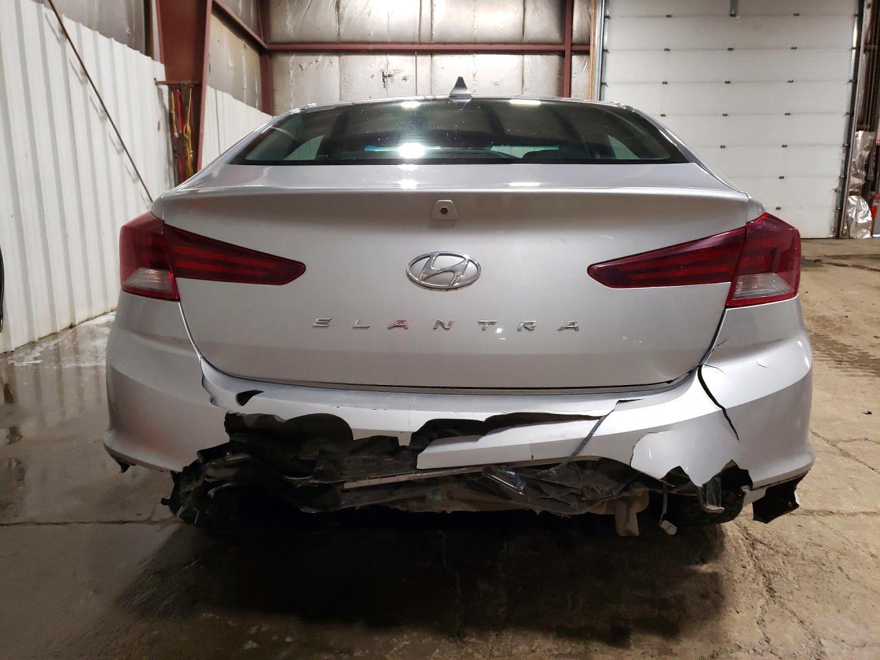 2020 Hyundai Elantra Sel - Фото 6