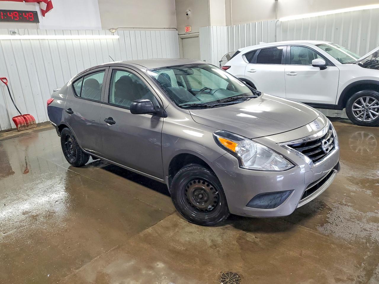 2015 Nissan Versa 1.6 S Plus - Image 4