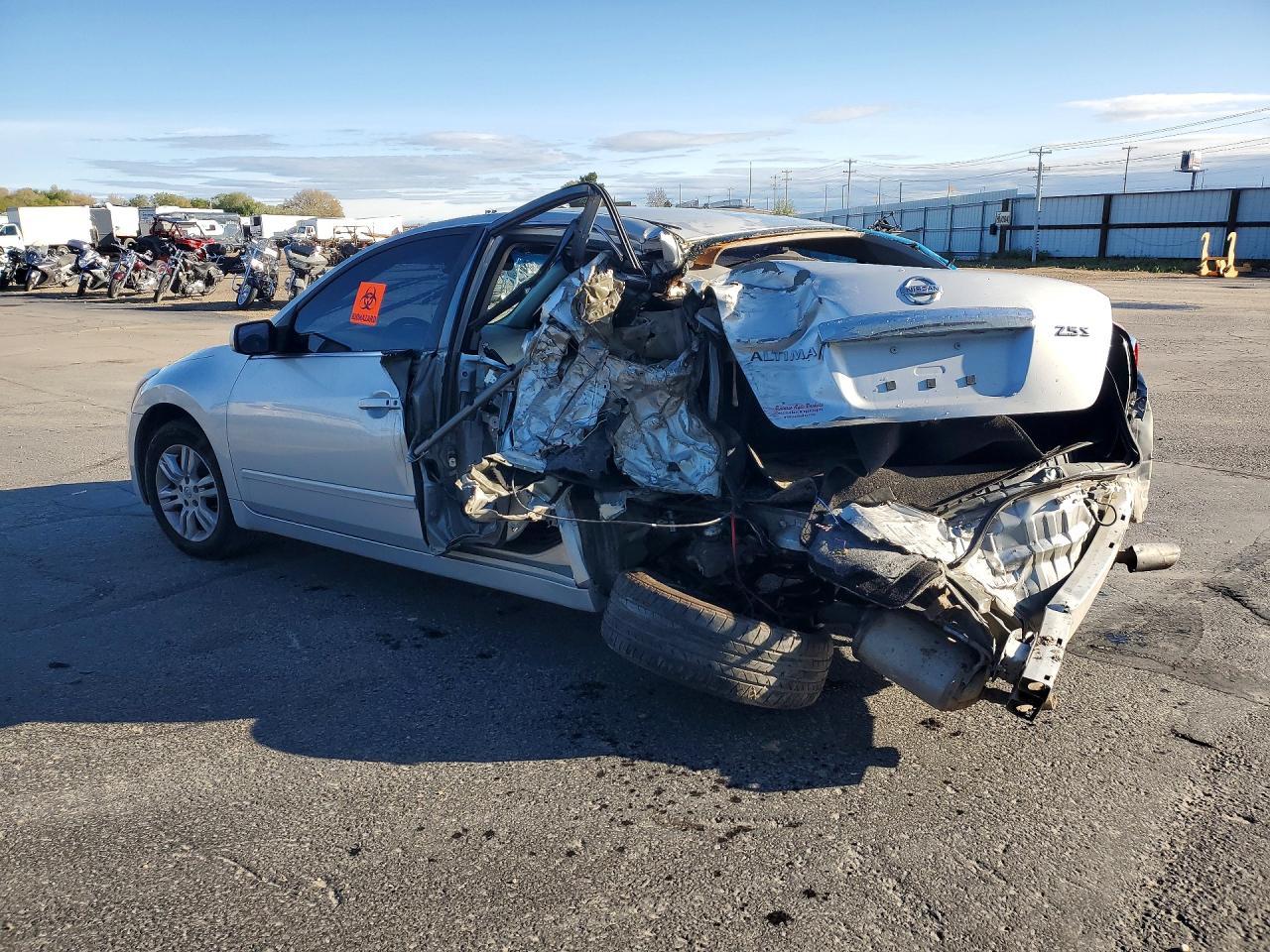2012 Nissan Altima 2.5 - Фото 2
