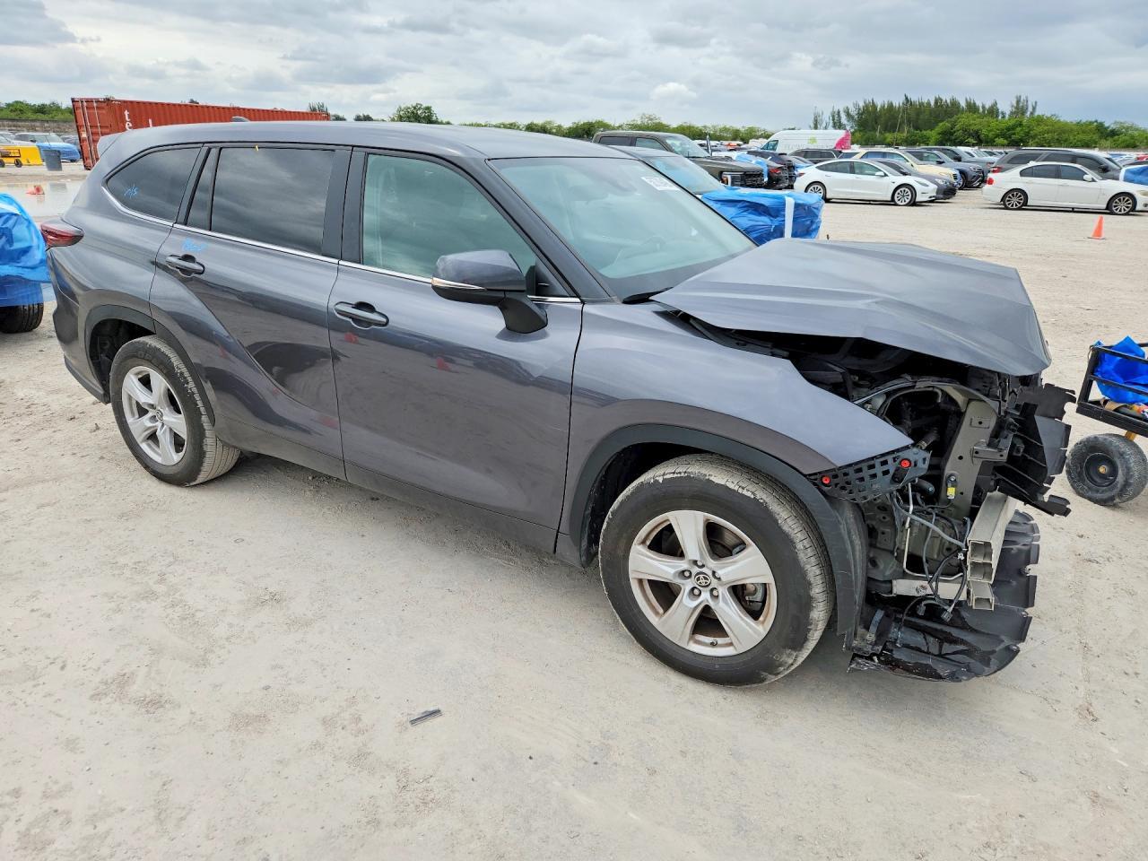 2024 Toyota Highlander Le - Фото 4