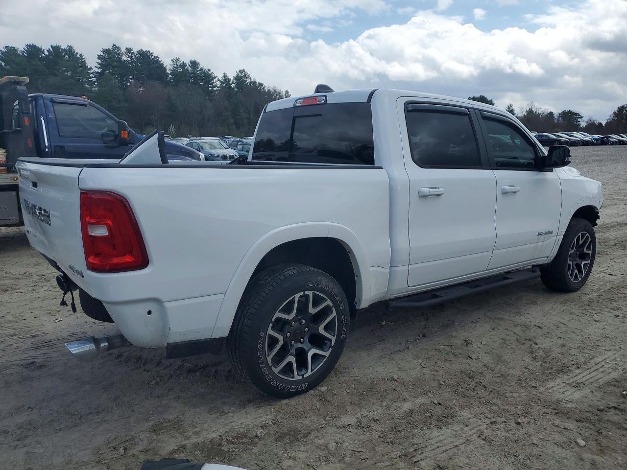 2025 Ram 1500 Laramie - Image 3