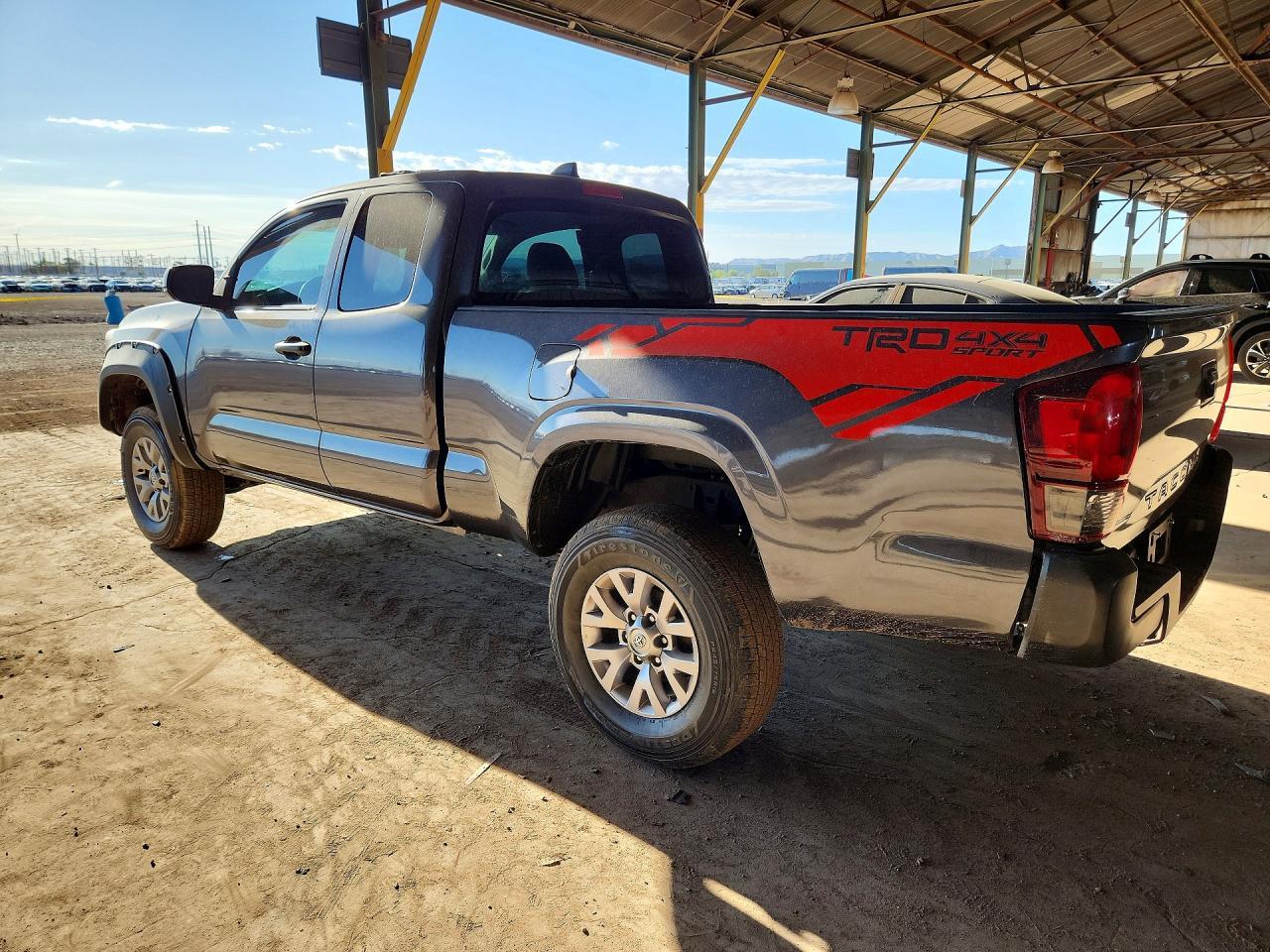 2023 Toyota Tacoma Sr - Фото 2
