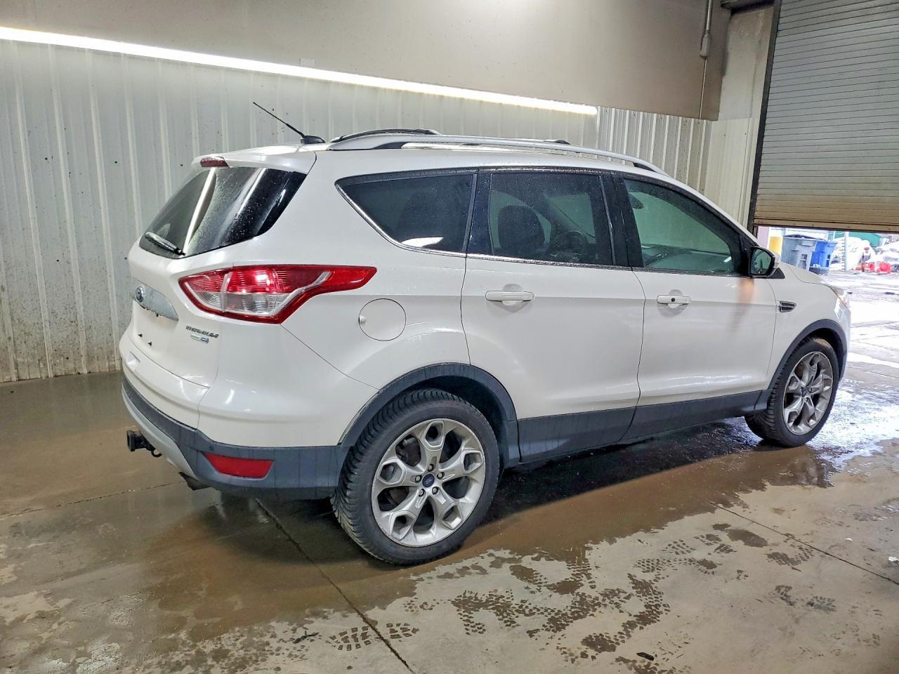 2014 Ford Escape Titanium - Image 3