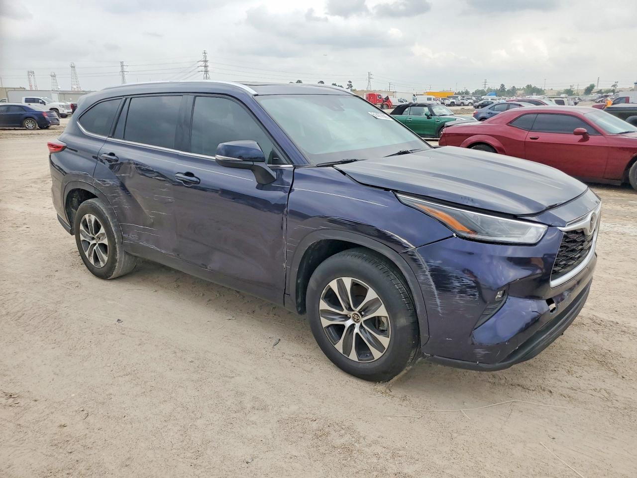 2021 Toyota Highlander Xle - Фото 4