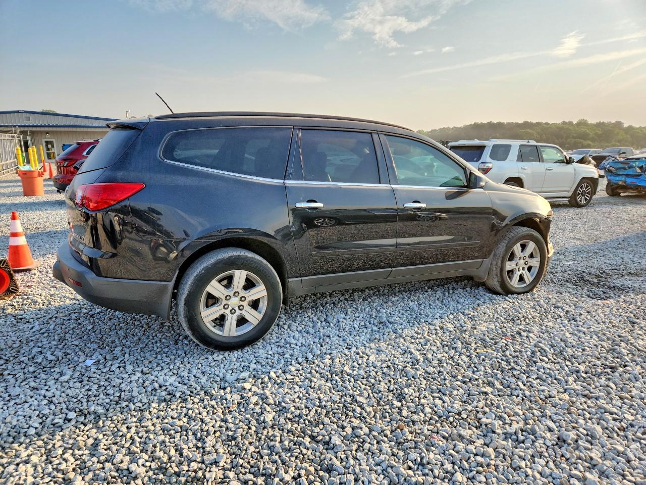 2011 Chevrolet Traverse Lt - Фото 3