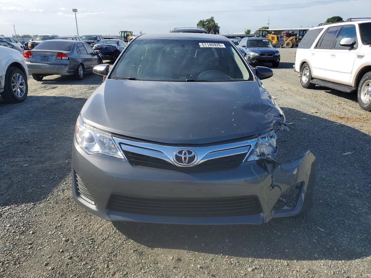 2012 Toyota Camry Hybrid Le - Фото 5