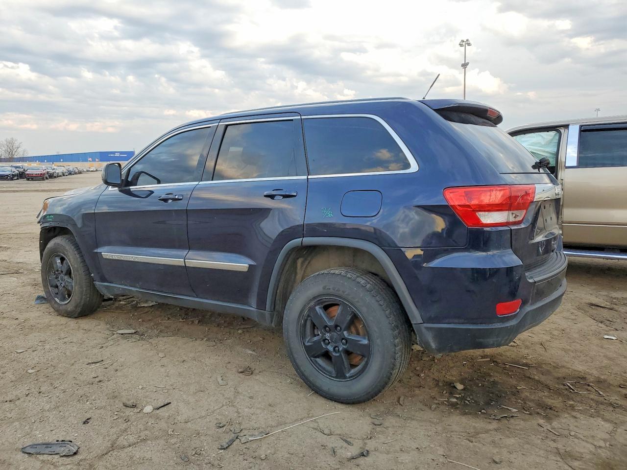 2012 Jeep Grand Cherokee Laredo - Фото 2