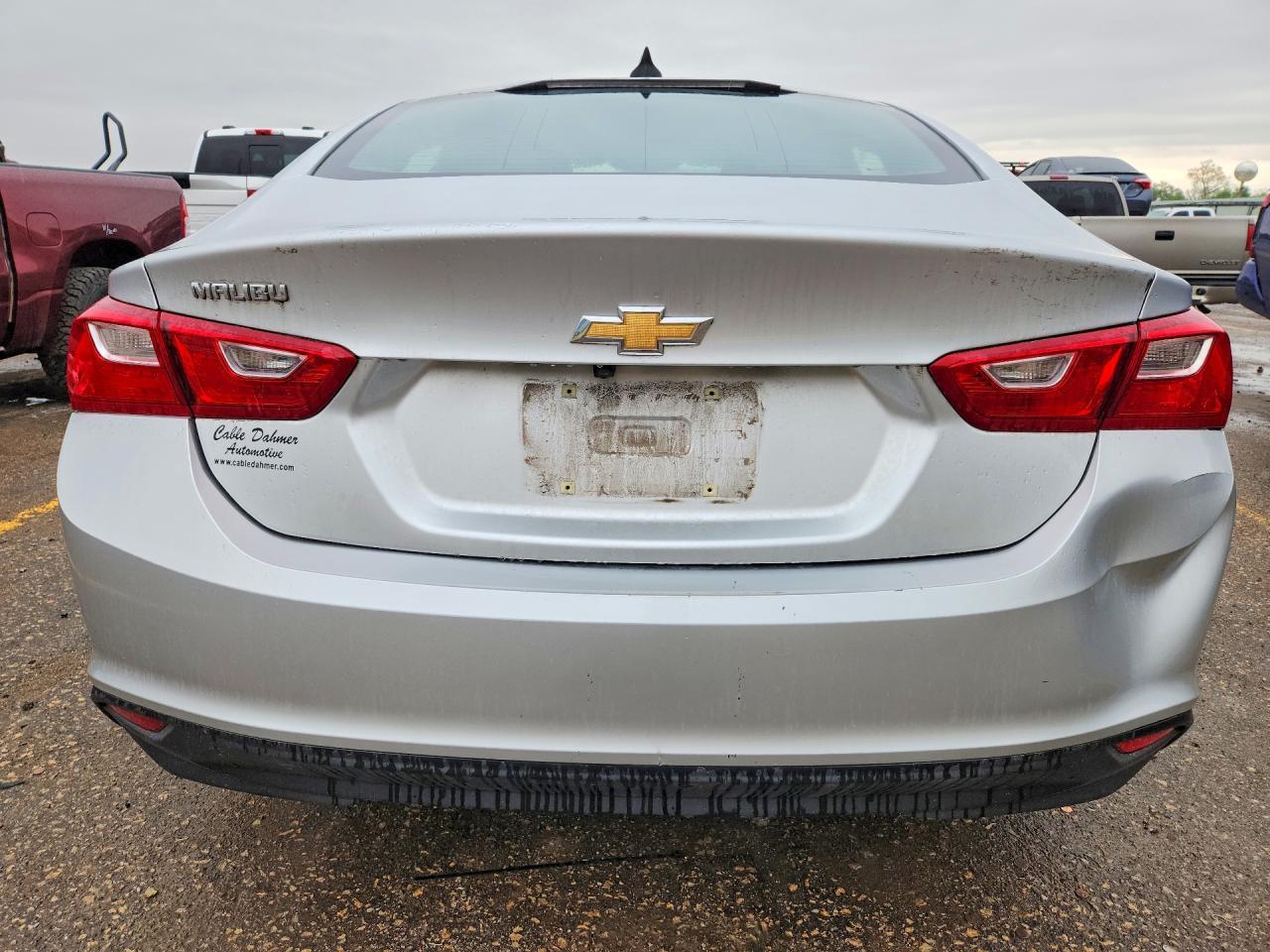 2018 Chevrolet Malibu Ls - Image 6