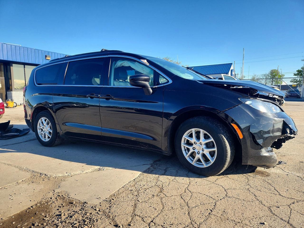 2020 Chrysler Voyager Lxi - Фото 4