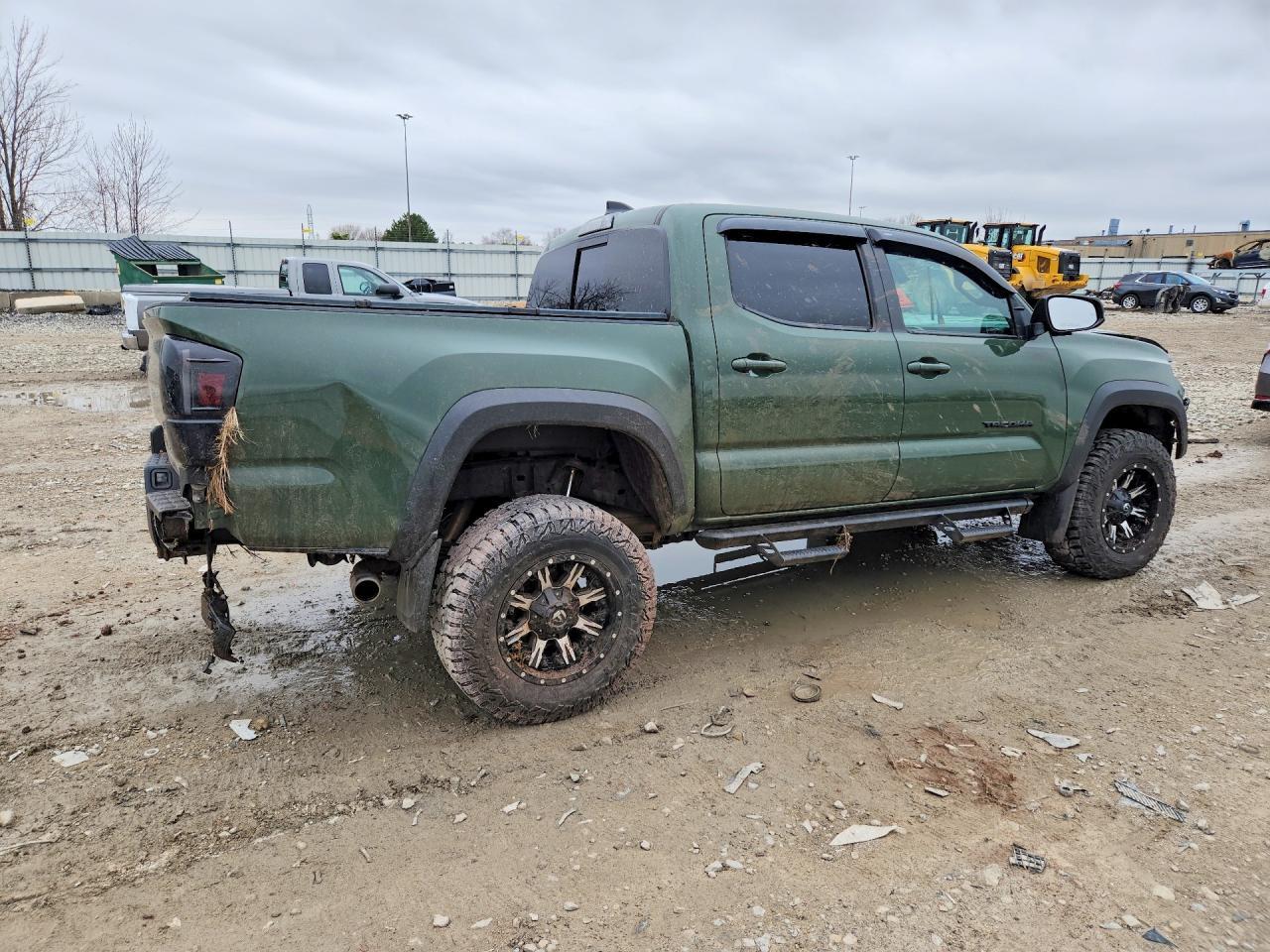 2021 Toyota Tacoma Trd Off-Road - Image 3