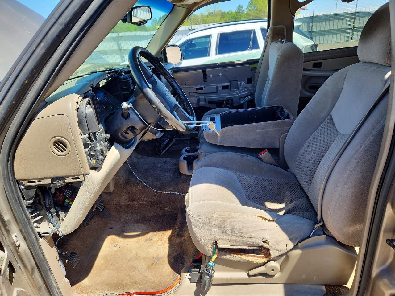 2003 Chevrolet Tahoe C1500 - Фото 7