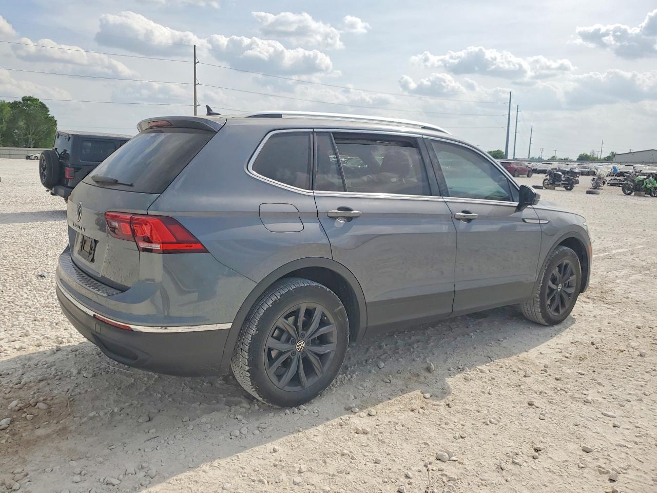 2024 Volkswagen Tiguan Se - Фото 3