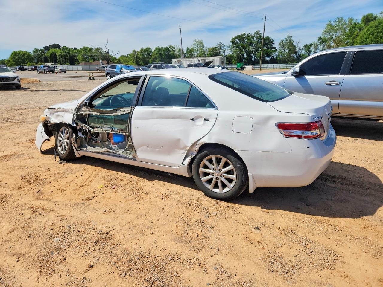 2010 Toyota Camry Xle - Фото 2