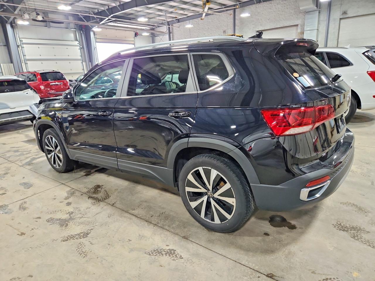 2022 Volkswagen Taos Se Iq Drive - Фото 2