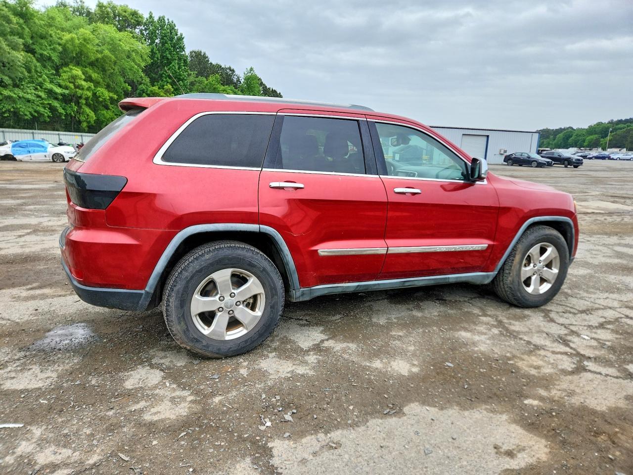 2011 Jeep Grand Cherokee Limited - Image 3