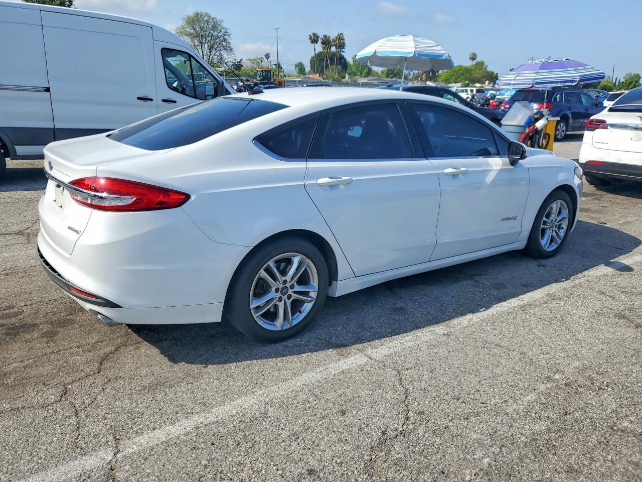 2018 Ford Fusion S Hybrid - Фото 3