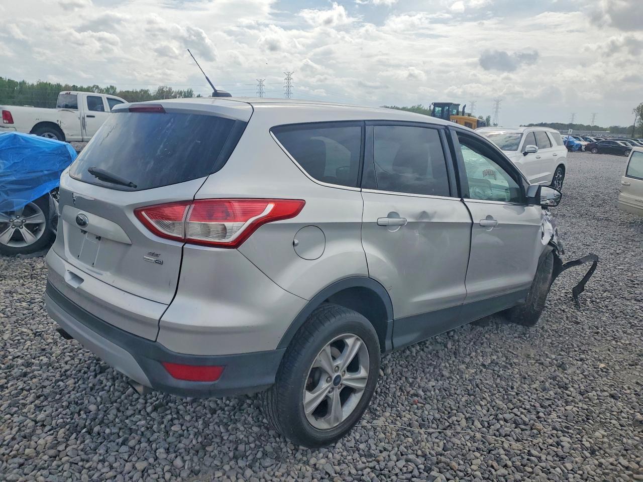2015 Ford Escape Se - Фото 3