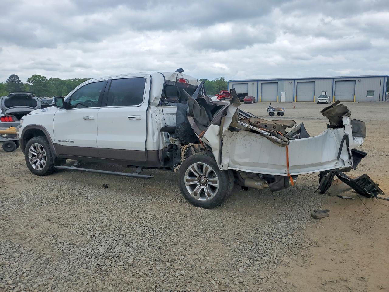 2020 Ram 1500 Longhorn - Фото 2