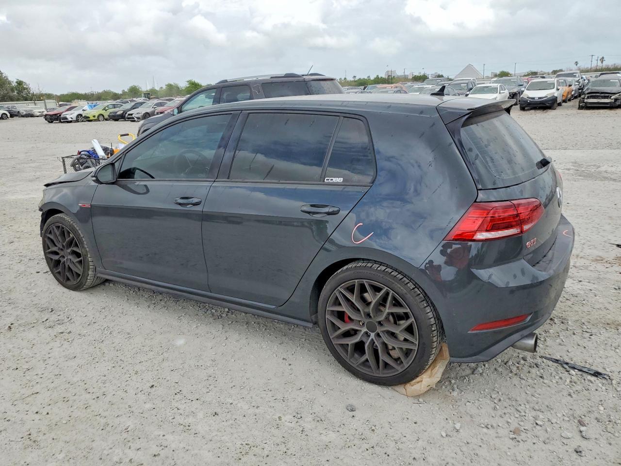 2019 Volkswagen Gti S - Image 2