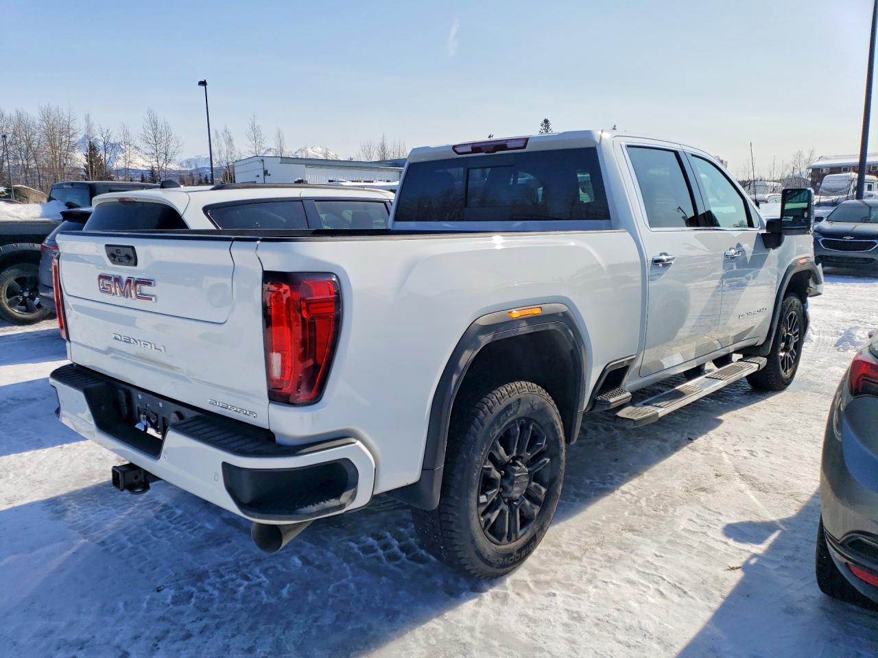 2022 GMC Sierra K2500 Denali - Image 3