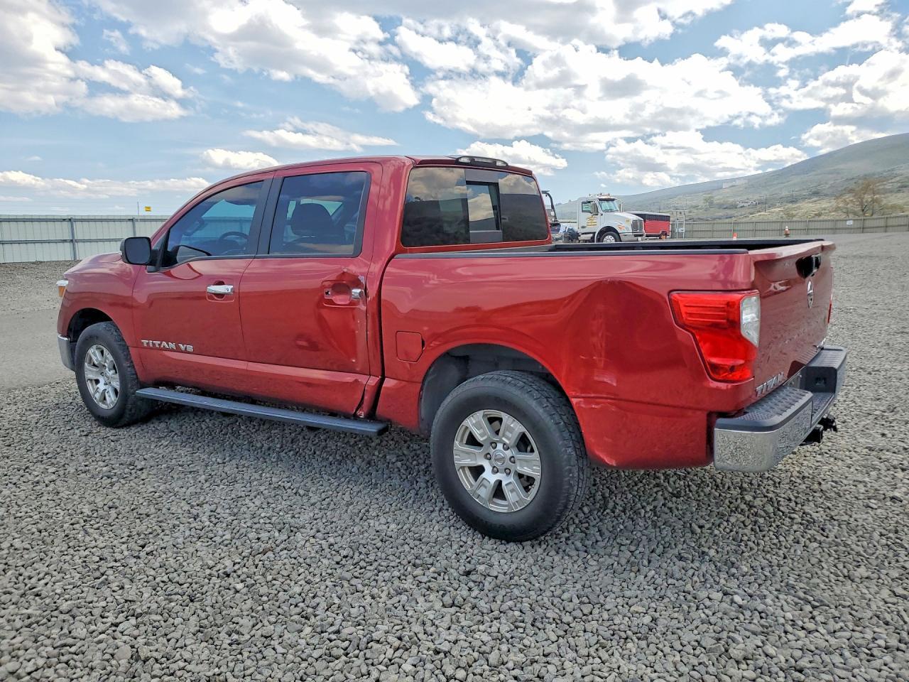 2019 Nissan Titan Sv - Image 2