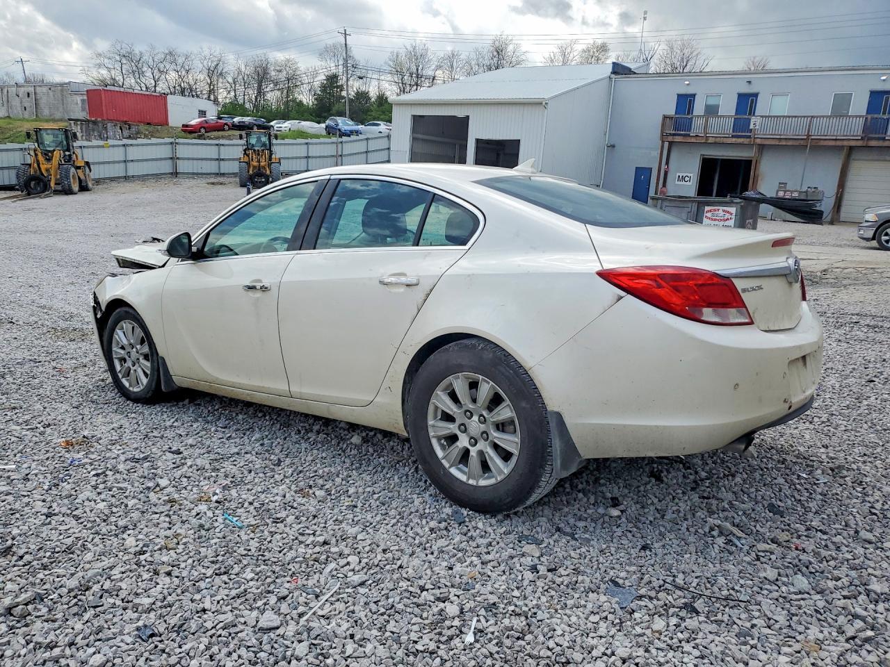 2012 Buick Regal Premium - Фото 2