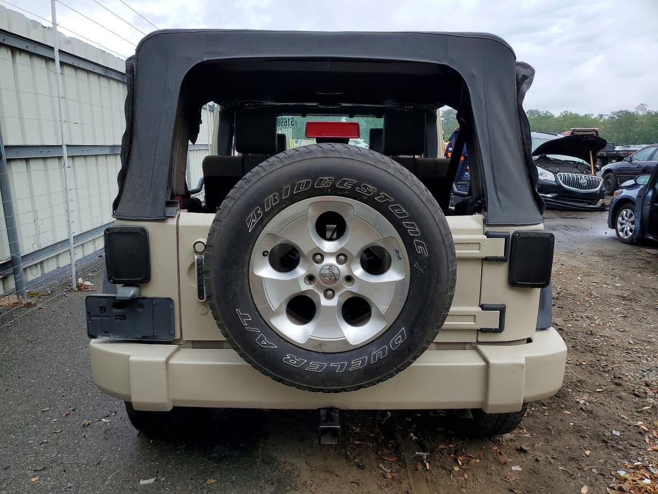 2008 Jeep Wrangler Unlimited X - Image 6