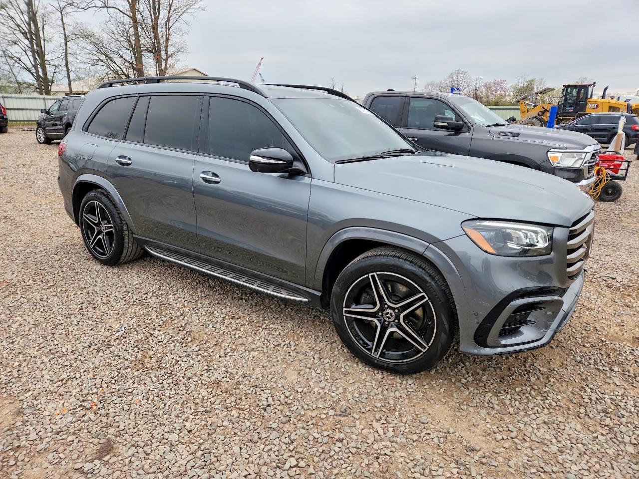 2024 Mercedes-Benz Gls 450 4Matic - Image 4