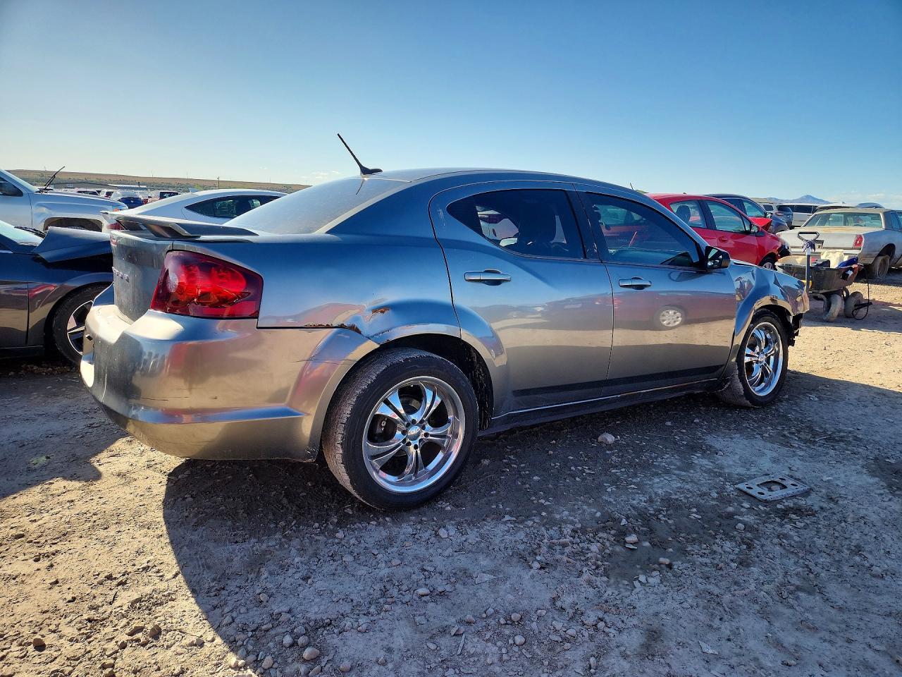 2012 Dodge Avenger Se - Фото 3