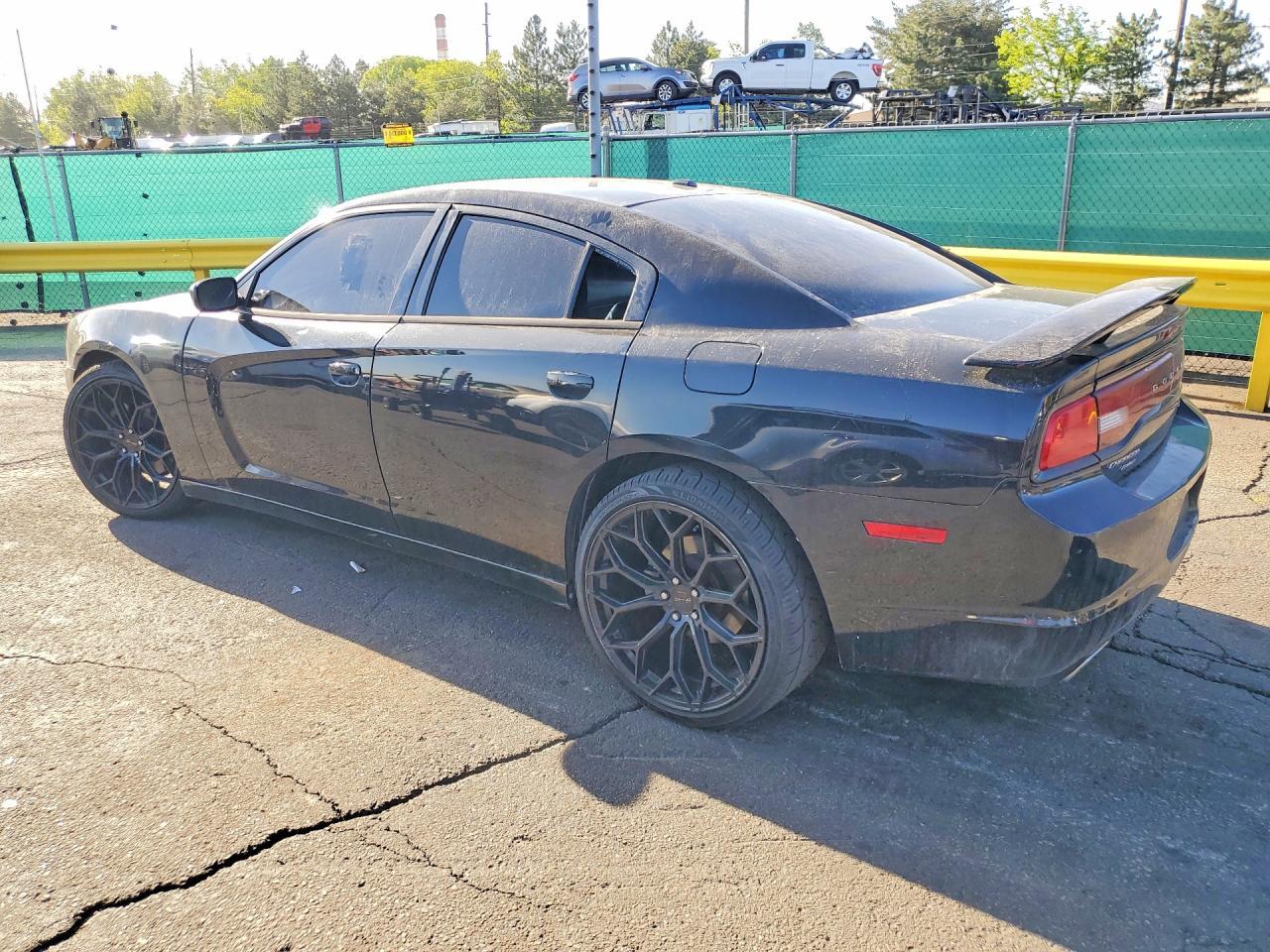 2013 Dodge Charger R - Image 2
