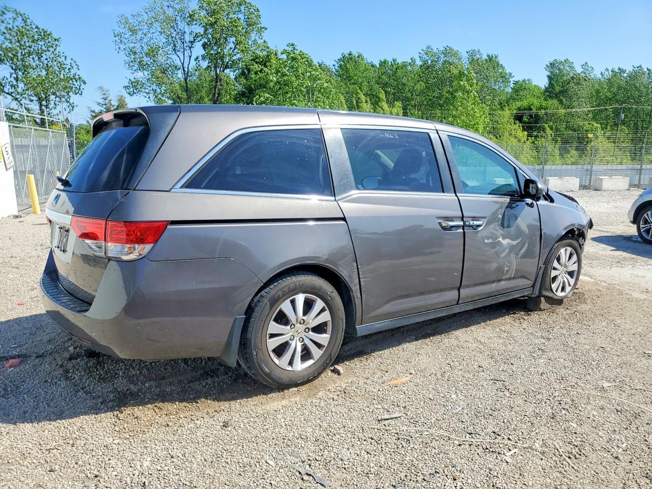 2015 Honda Odyssey Exl - Image 3