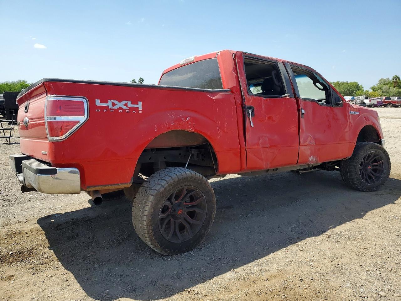 2014 Ford F150 - Фото 3