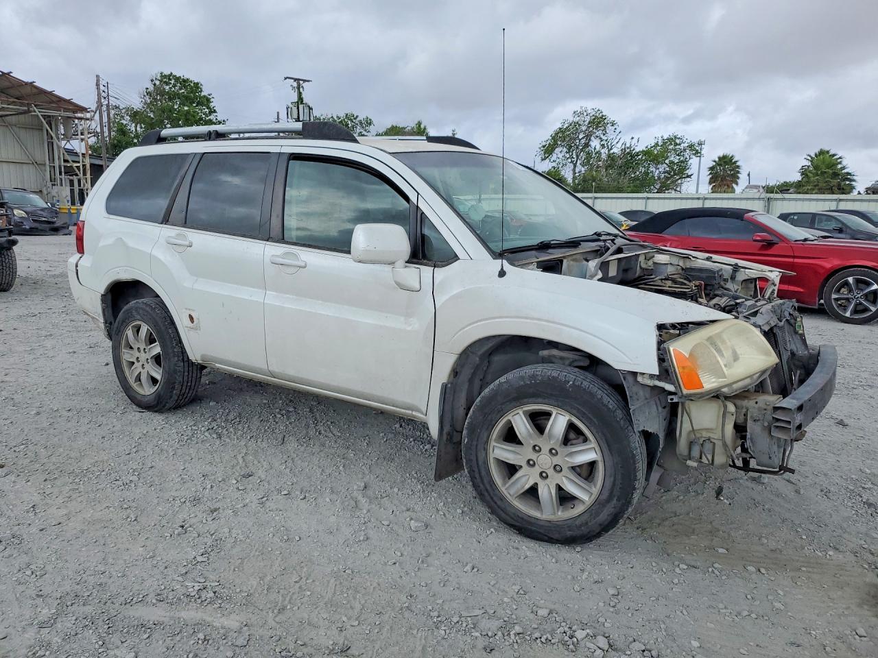 2010 Mitsubishi Endeavor Ls - Фото 4