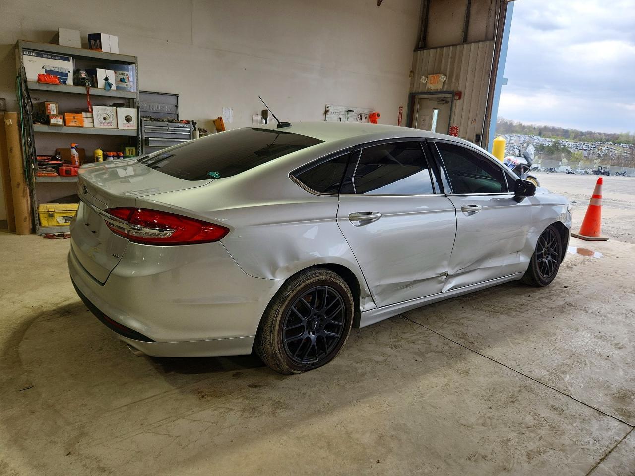 2017 Ford Fusion Se - Фото 3