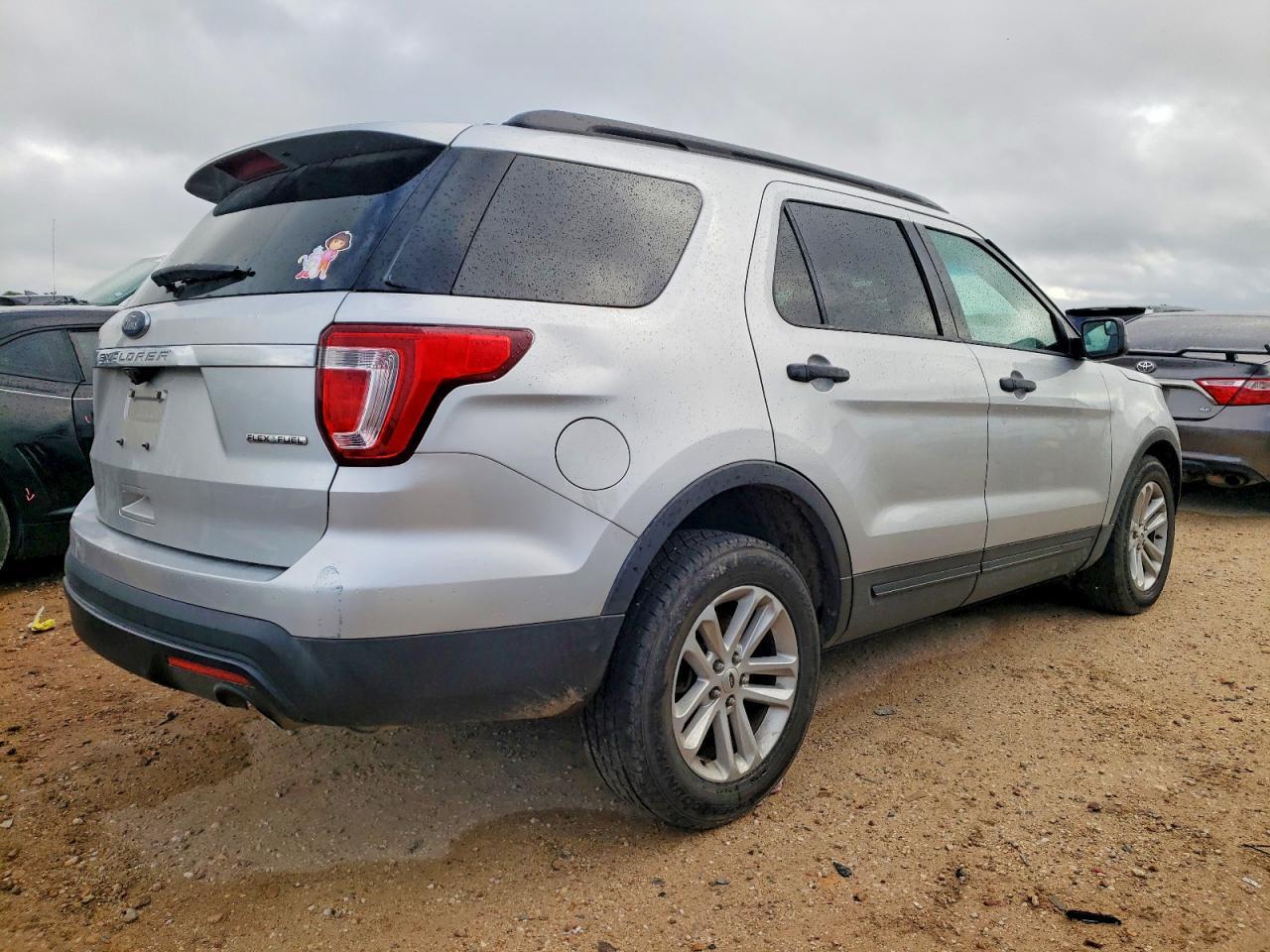 2016 Ford Explorer - Image 3