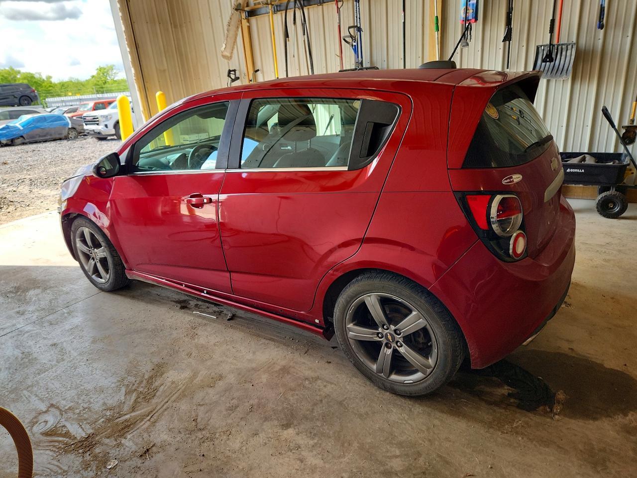 2015 Chevrolet Sonic Rs - Фото 2
