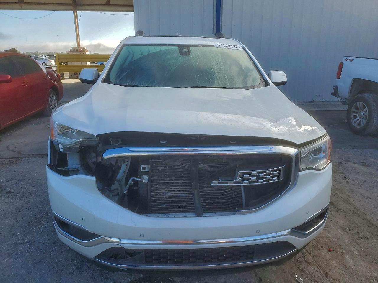 2017 GMC Acadia Denali - Фото 5