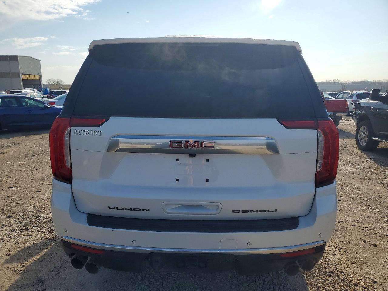 2022 GMC Yukon Xl Denali - Фото 6