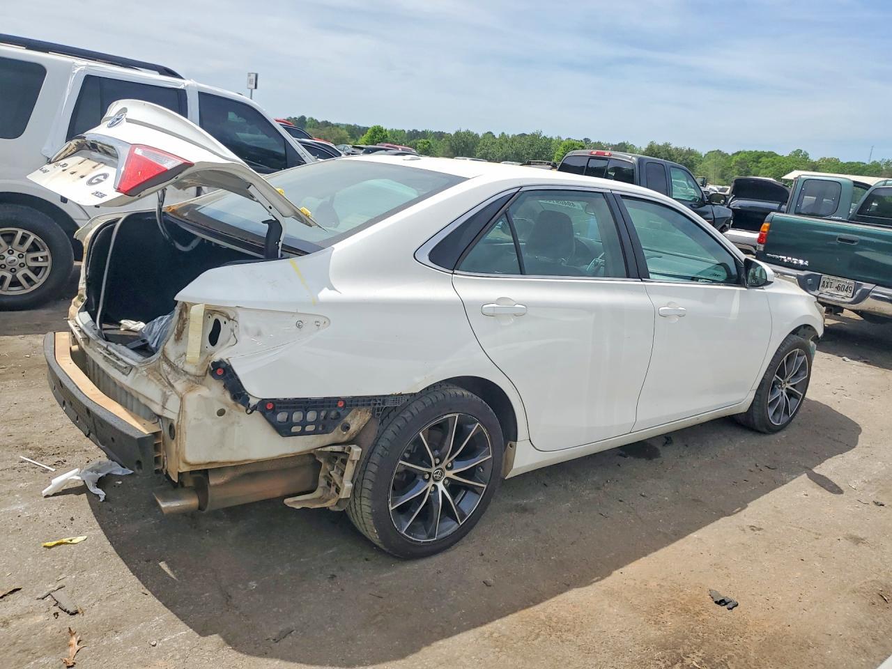 2016 Toyota Camry Xse - Фото 3