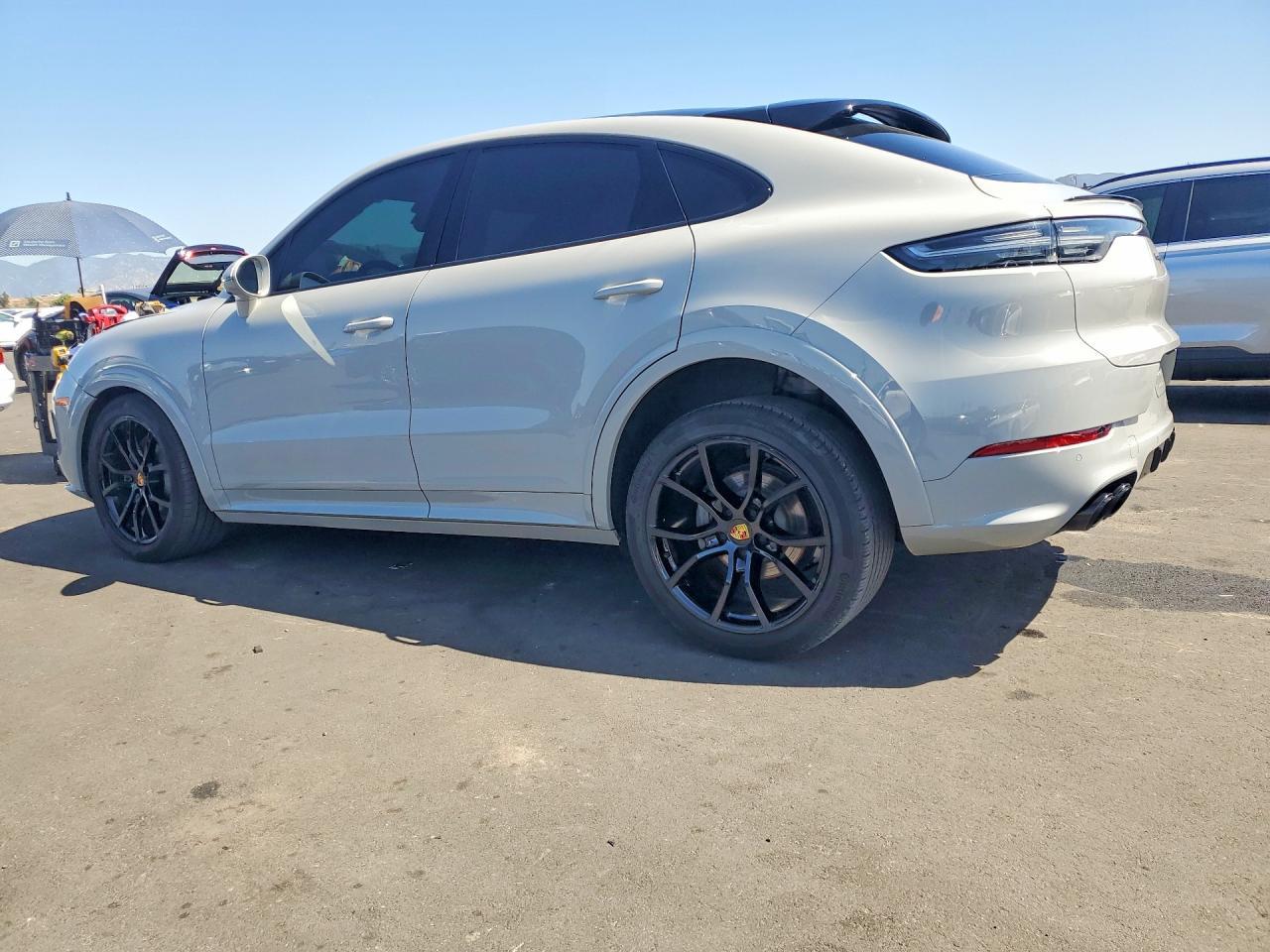 2023 Porsche Cayenne S Coupe - Фото 2