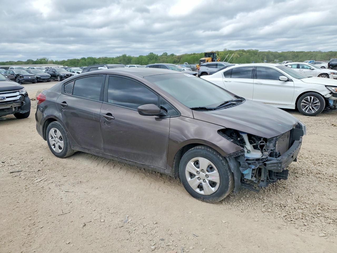 2018 Kia Forte Lx - Image 4