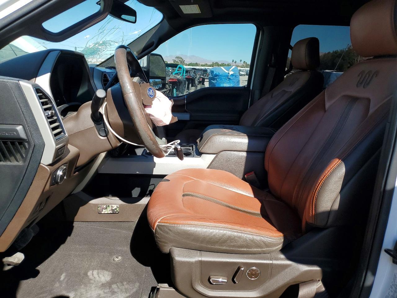 2020 Ford F250 Super Duty - Фото 7