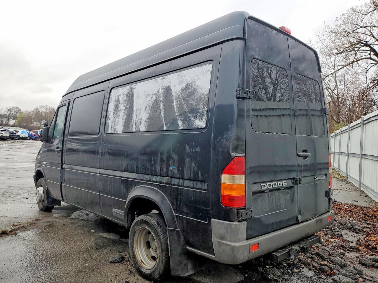 2006 Dodge Sprinter 3500 - Фото 2