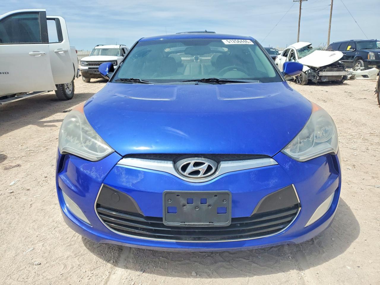2013 Hyundai Veloster Base - Фото 5
